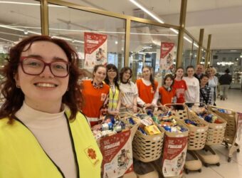 1b22a489-740c-42f0-9276-7d7772c7bfdb